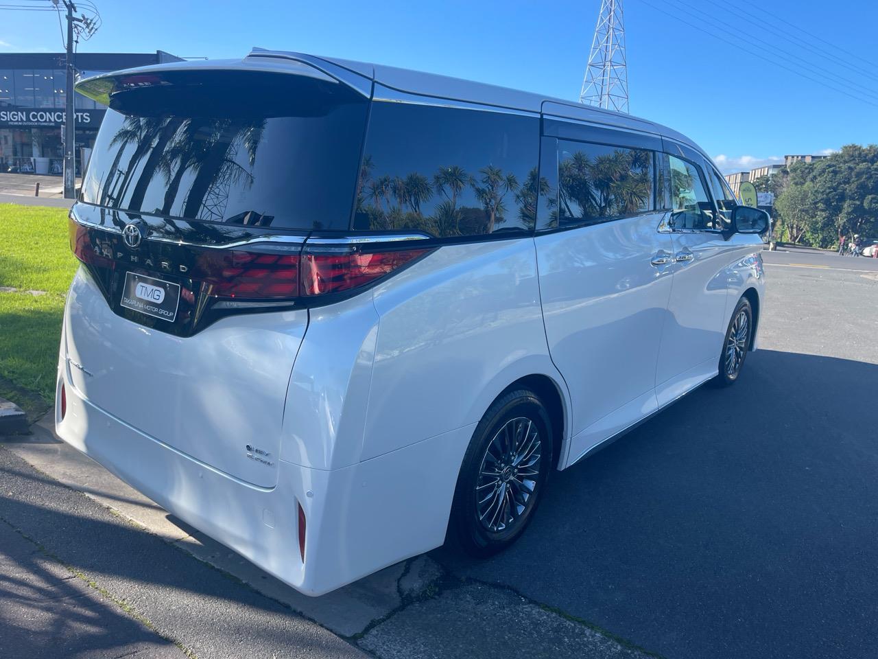 2024 Toyota Alphard
