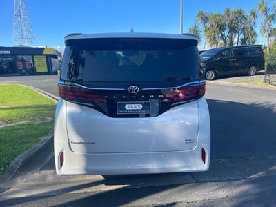 2024 Toyota Alphard - Thumbnail