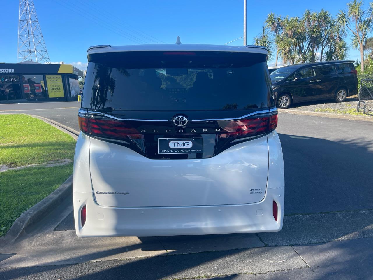 2024 Toyota Alphard