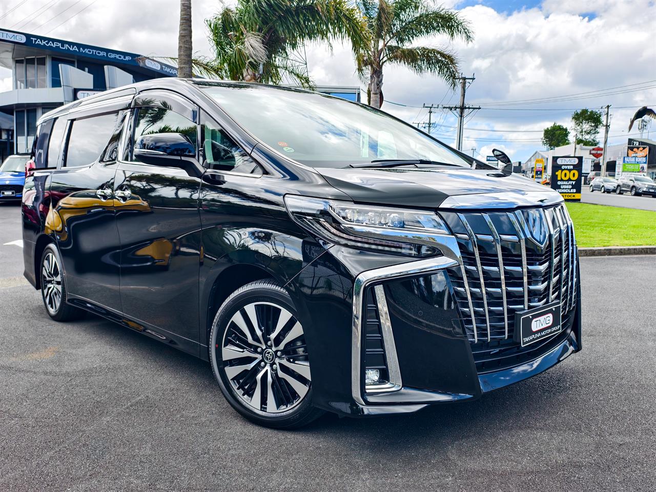 2023 Toyota Alphard