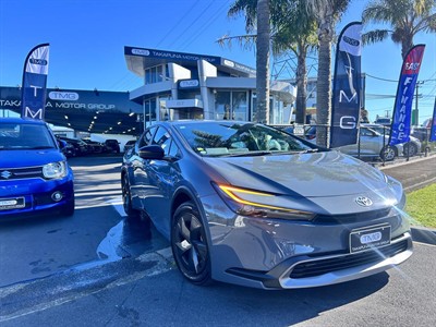 2024 Toyota Prius - Thumbnail