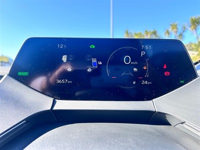 2024 Toyota Prius - Thumbnail