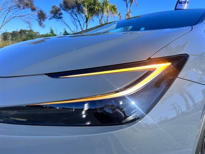 2024 Toyota Prius - Thumbnail